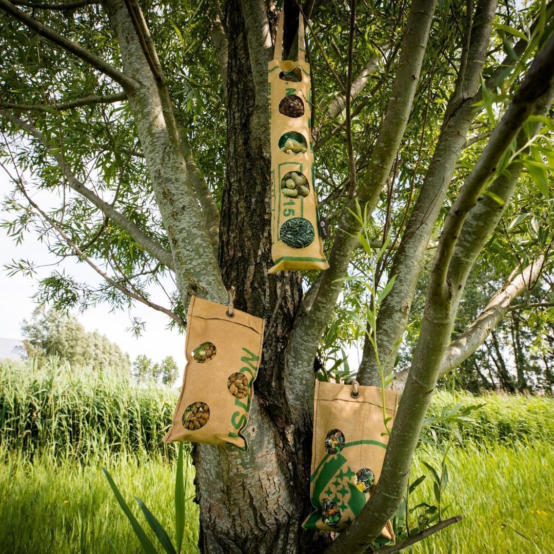 Bird-buffet | Rags feeder Mussen & Merels | 300 gram